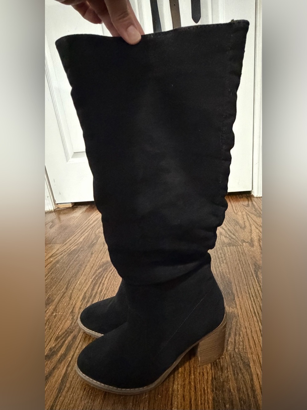 Universal Thread Women's Black Mid-Heel Knee Boot